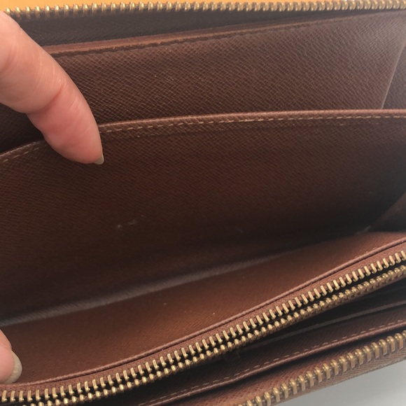 LV Zippy Organizer - Picture 9 of 13